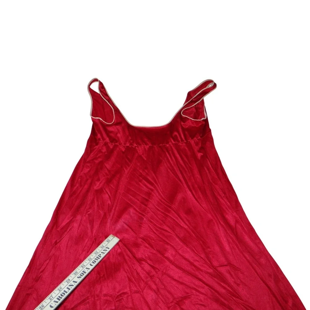 vassarette vintage red